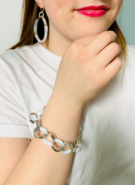 Bubbles: Bubble Bracelet in Silver with white