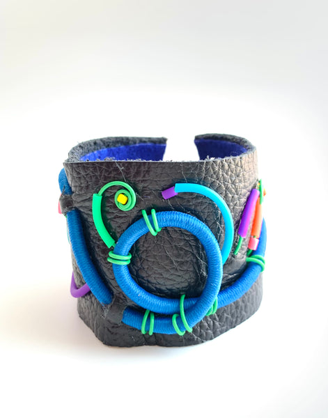 United: Royal swirl Leather Cuff