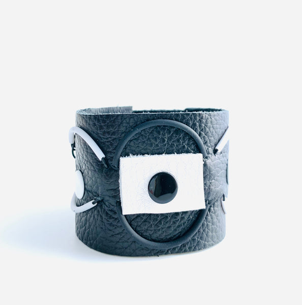United:Black+White Leather Cuff