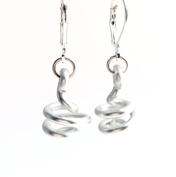 These Loopt earrings are super light weight and hang about 2cm long. They are made of aluminum wire.