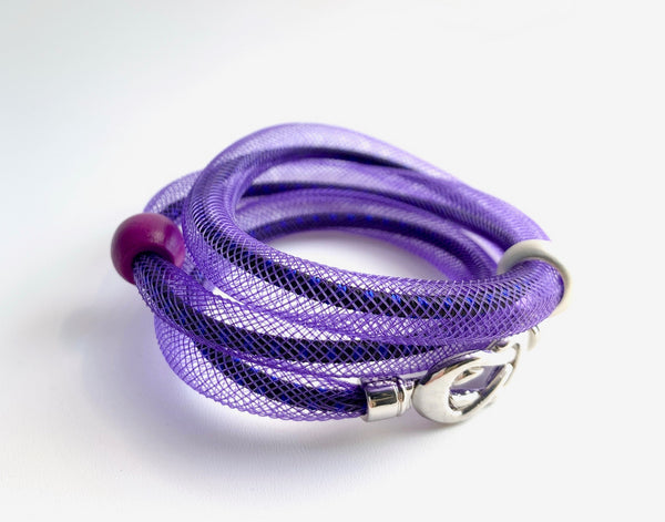 This Short Tubular is made with black/navy shock cord and purple netted tubing. it is 55cm