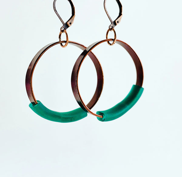 Bubbles: Bubble Earrings in Gold with white earrings