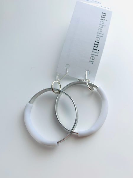Bubbles: Bubble Earrings in Gold with white earrings