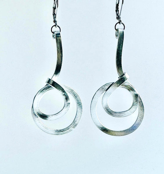 Flat Swirl Earrings: